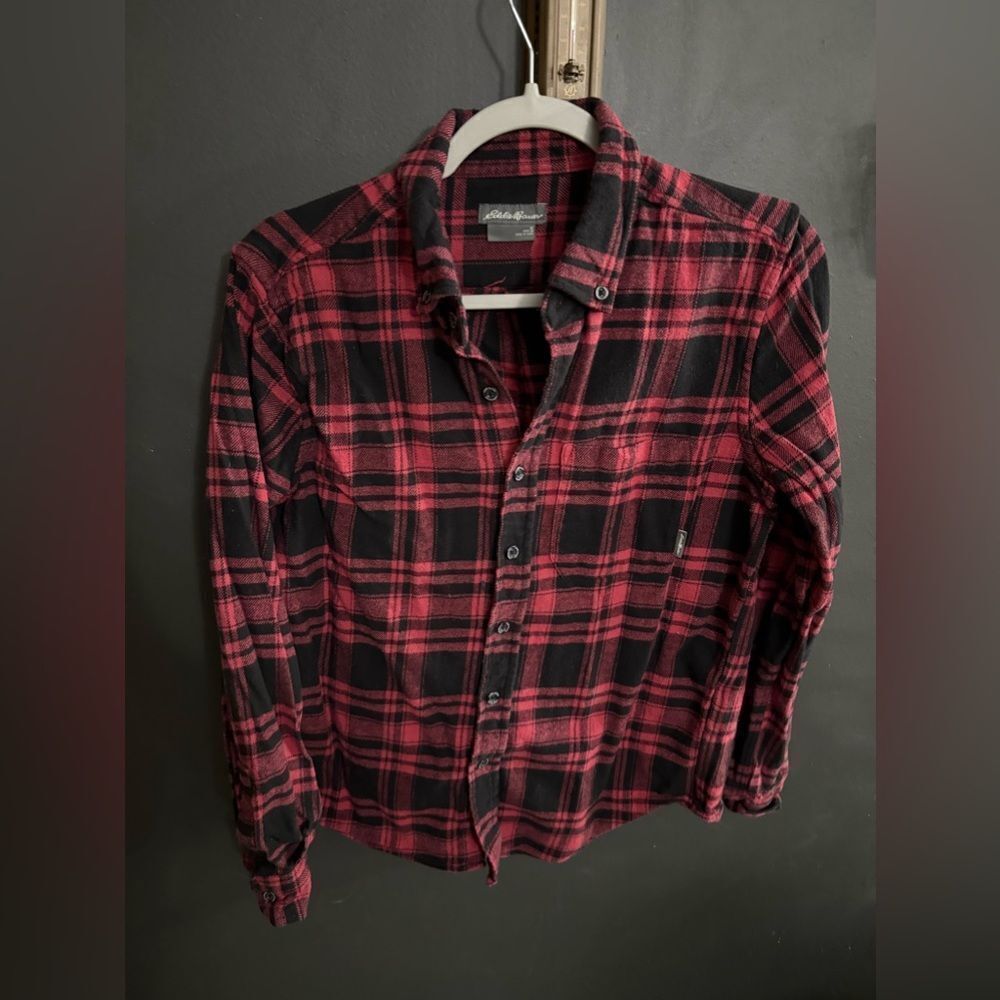 Eddie Bauer Men's Everyday Flannel Button Down Shirt Men's Size Small Black/ Red
